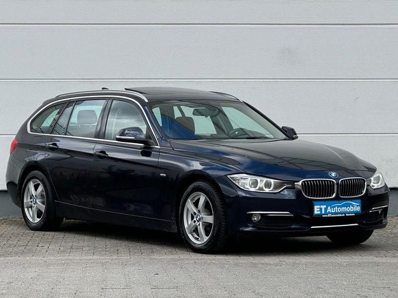 Blau Gebraucht 2014 BMW 318 Luxury Line Limousine | 6.290 € (Superpreis) - Bild 1/4