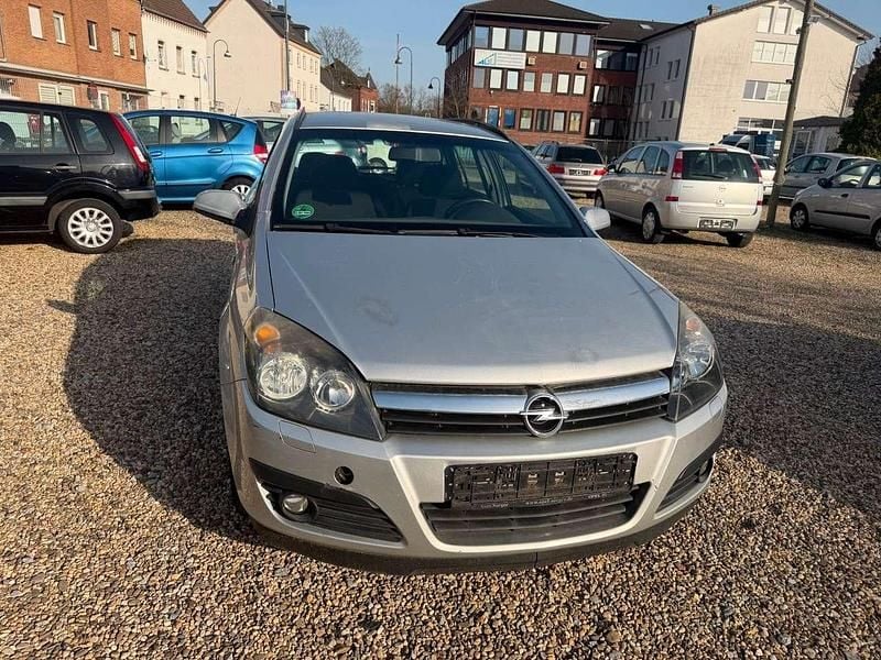 Gebraucht Opel Astra Edition 125 PS (91 kW) 2005 Grau Kombi