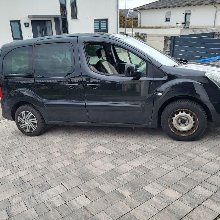 Gebraucht Citroën Berlingo SELECTION 92 PS (67 kW) 2012 Schwarz Van / Kleinbus