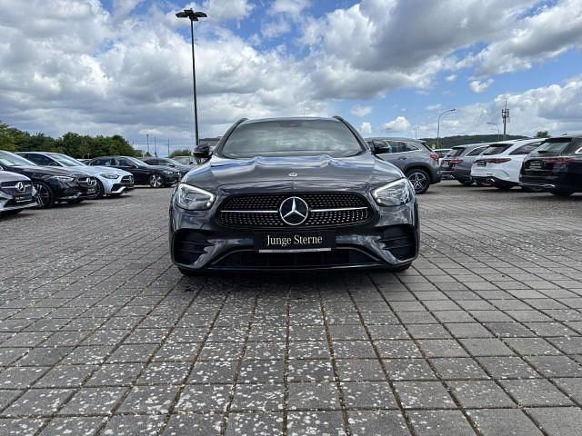 Gebraucht Mercedes E200 AMG 197 PS (144 kW) 2023 Grau Kombi