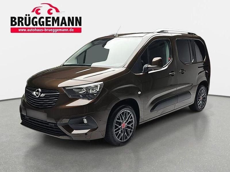 Haselnuss braun metallic Gebraucht 2018 Opel Combo Life Edition Van / Kleinbus | 14.490 € (Guter Preis) - Bild 1/4