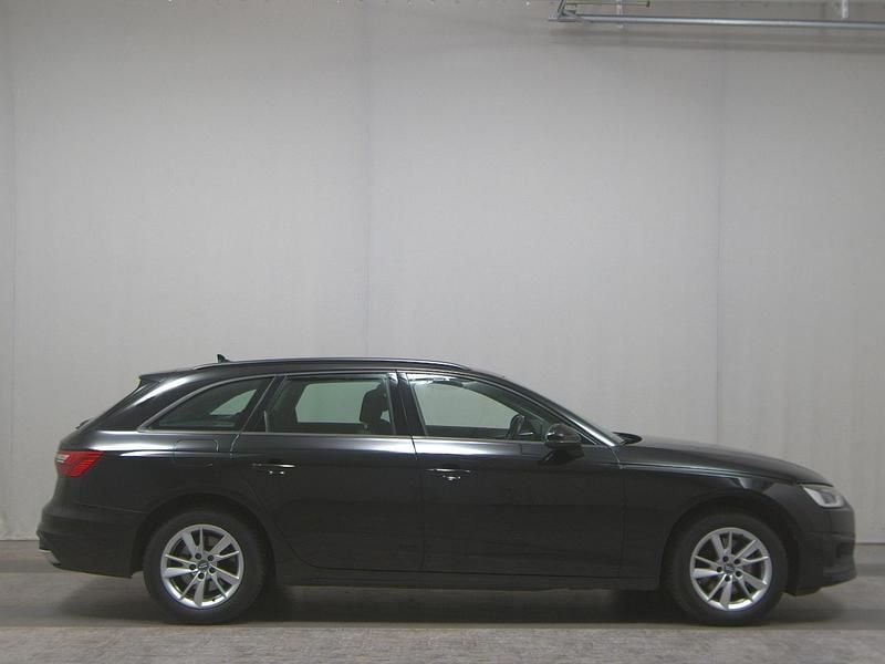 Schwarz Gebraucht 2022 Audi A4 Basis Kombi | 15.380 € (Superpreis) - Bild 1/4