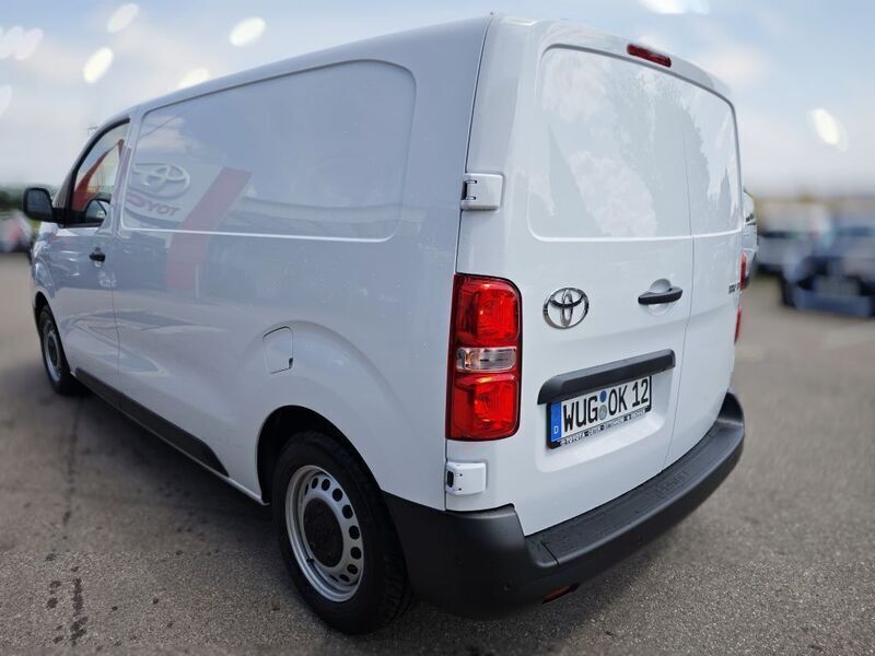 Gebraucht Toyota Proace 120 PS (88 kW) 2024 Ice white Van / Kleinbus