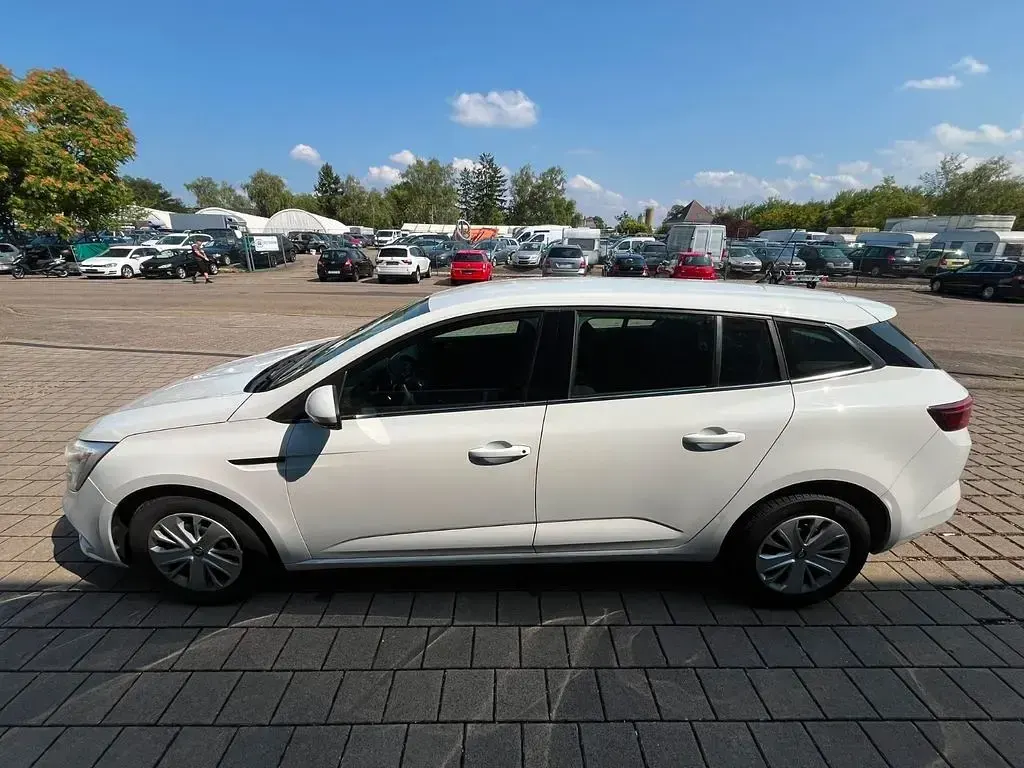 Gebraucht Renault Mégane IV Life 101 PS (74 kW) 2017 Weiß Limousine