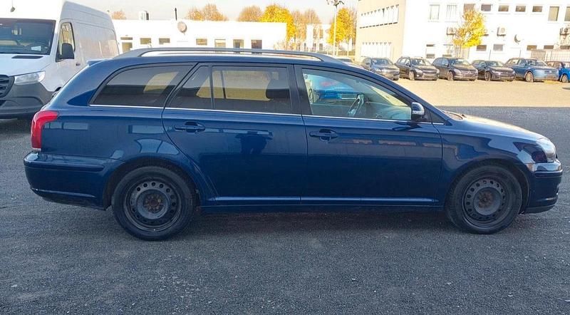 Gebraucht Toyota Avensis 147 PS (108 kW) 2007 Blau Kombi