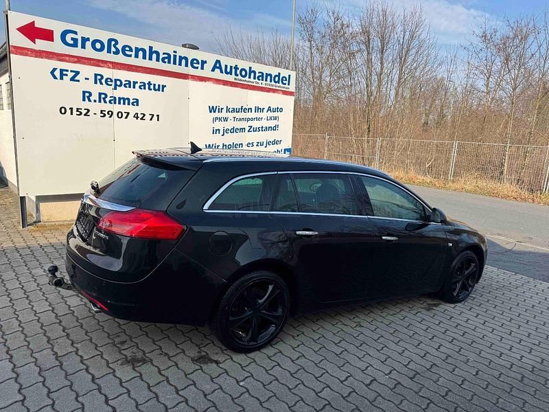 Gebraucht Opel Insignia 194 PS (142 kW) 2013 Schwarz Kombi