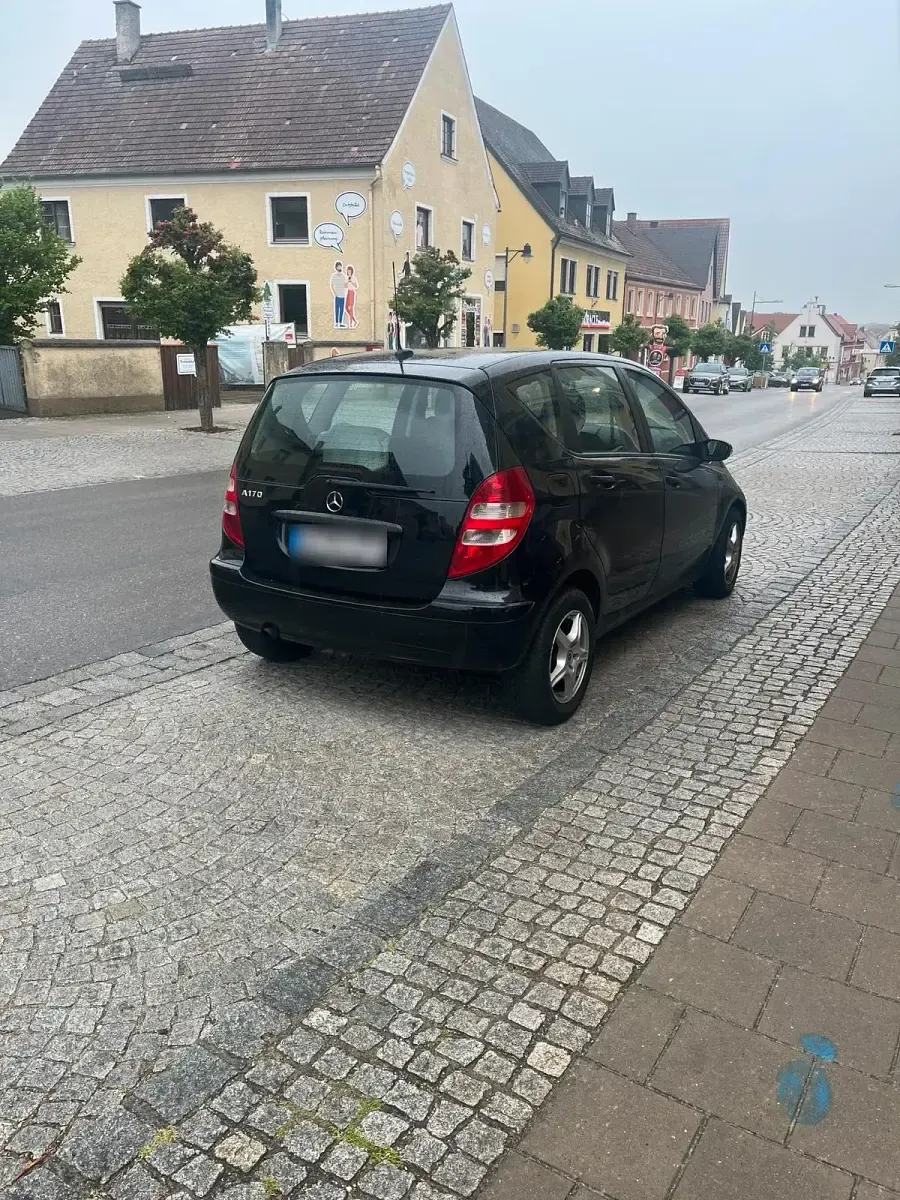 Używany Mercedes A170 69 KM (50 kW) 2004 Czarny Hatchback