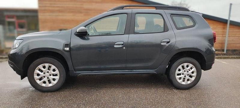 Gebraucht Dacia Duster Comfort 101 PS (74 kW) 2021 Schwarz SUV