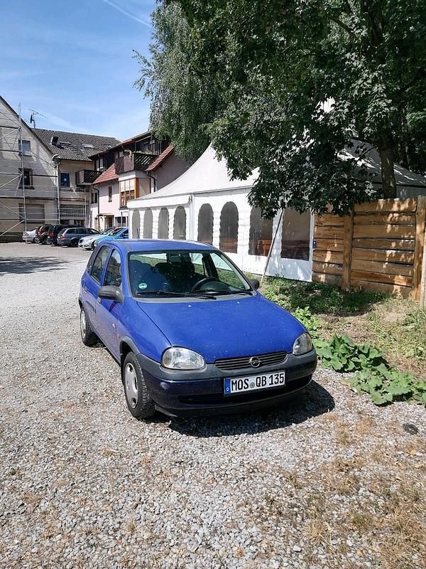 Blau Gebraucht 1998 Opel Corsa Kleinwagen | 400 € (Guter Preis) - Bild 1/4