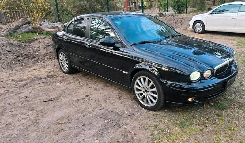 Schwarz Gebraucht 2005 Jaguar X-type Limousine | 400 € (Superpreis) - Bild 1/4