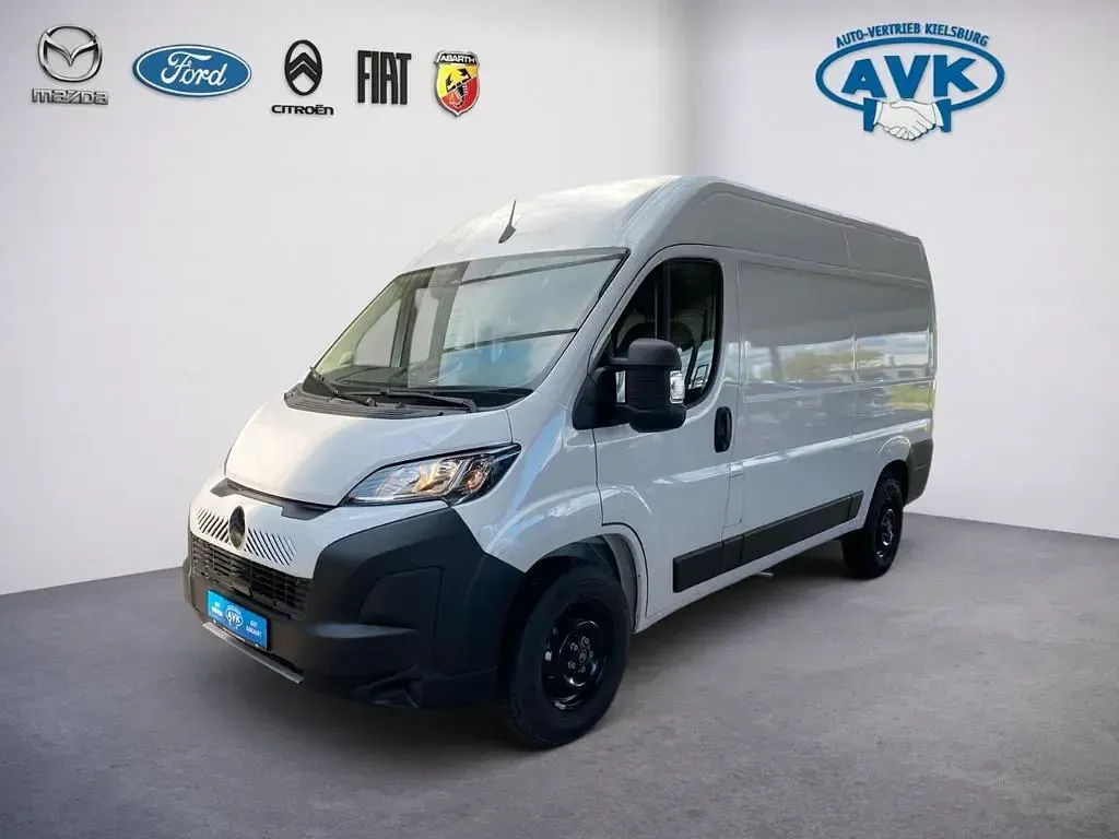 Używany Citroën Jumper 140 KM (102 kW) 2026 Biały Minivan