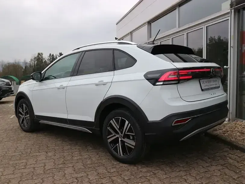 Gebraucht VW Taigo Style 116 PS (85 kW) 2025 Pure white / schwarz SUV