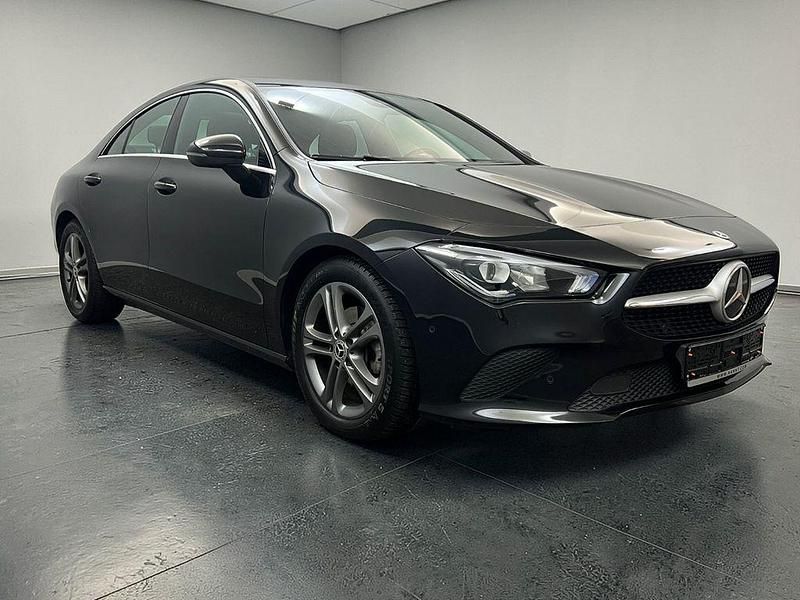 Gebraucht Mercedes CLA180 116 PS (85 kW) 2020 Schwarz Limousine