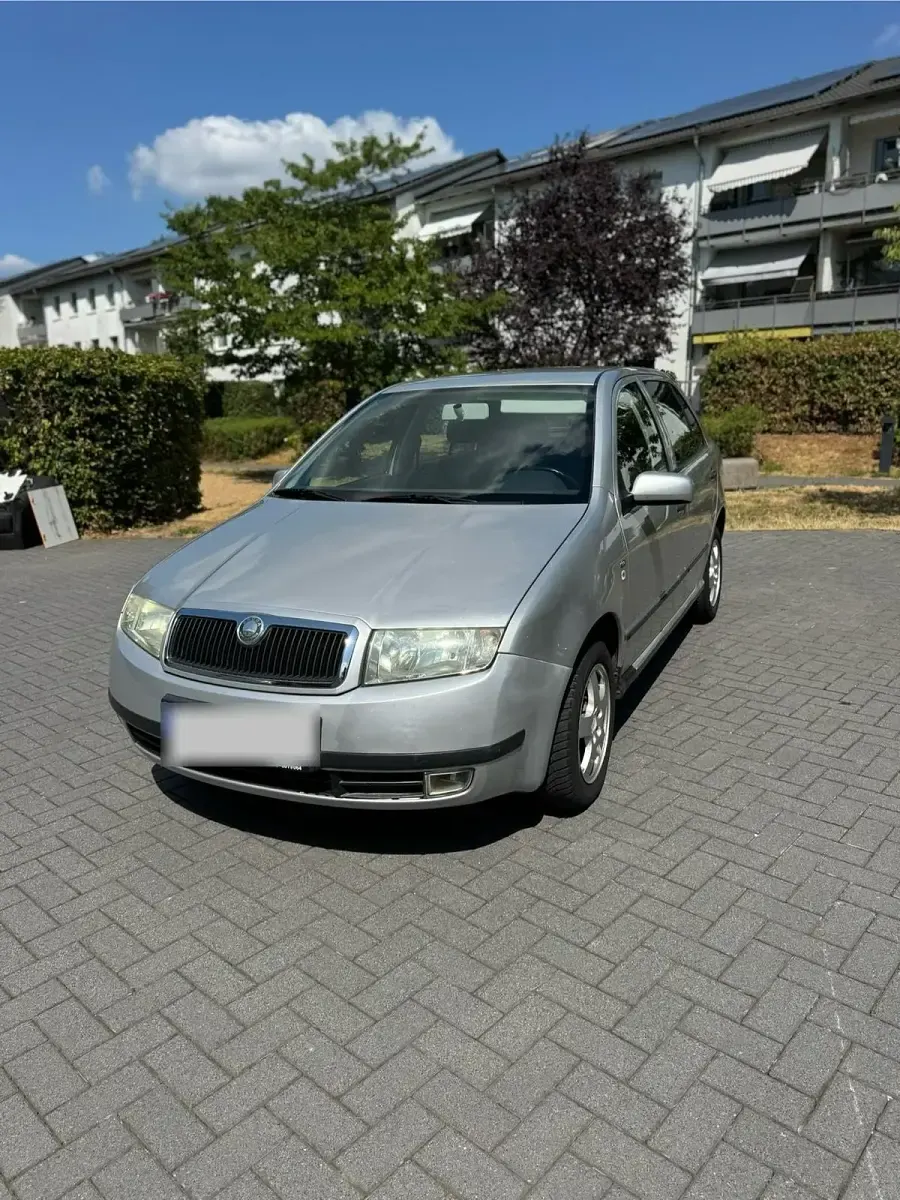Gebraucht Skoda Fabia 75 PS (55 kW) 2004 Silber Kleinwagen