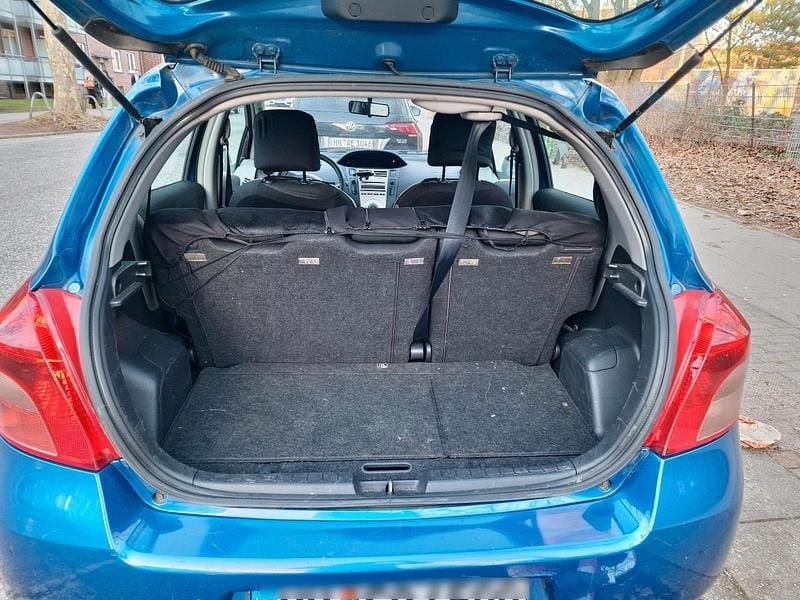 Gebraucht Toyota Yaris 70 PS (51 kW) 2007 Blau Kleinwagen