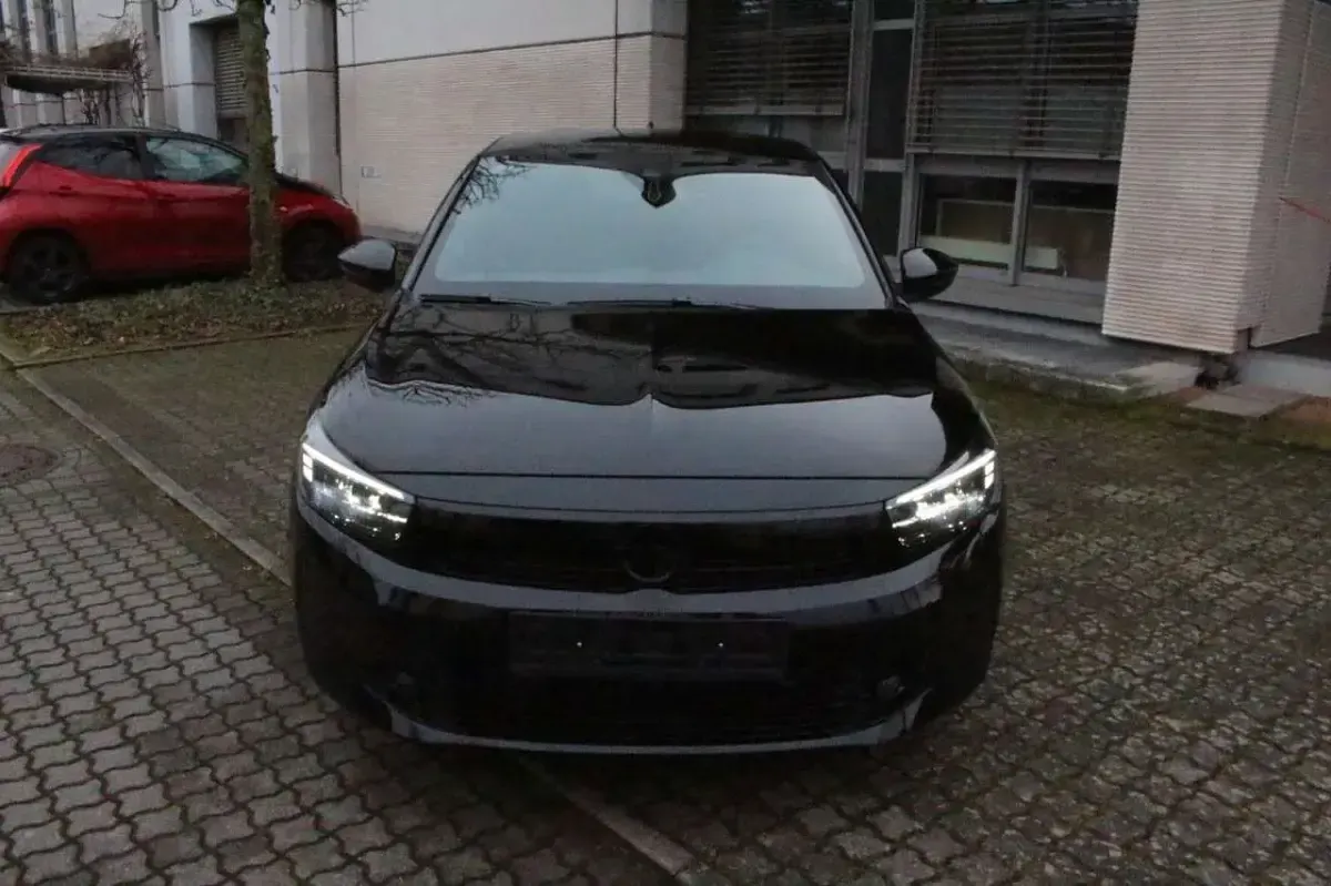 Gebraucht Opel Corsa 101 PS (74 kW) 2024 Schwarz Kleinwagen