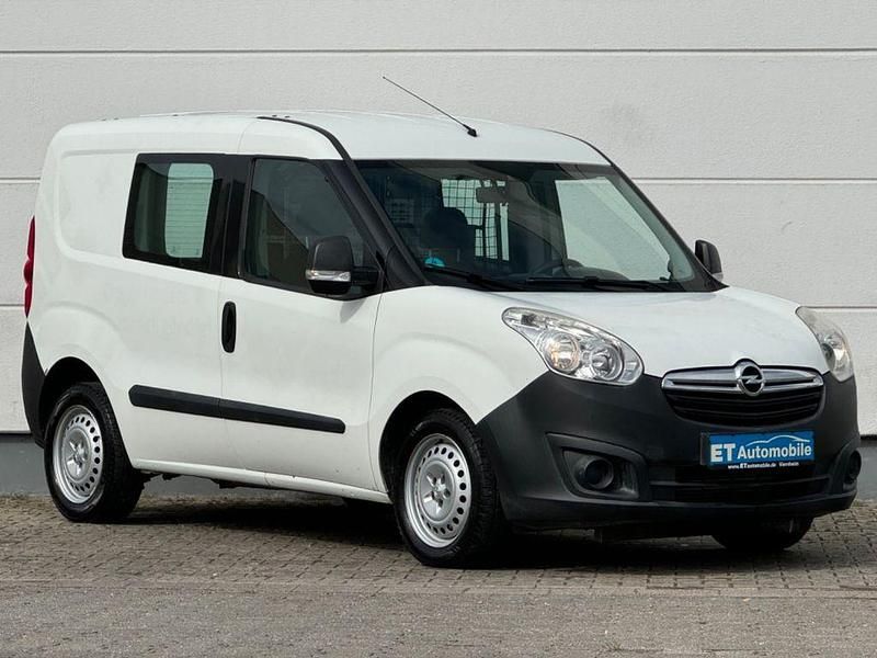 Weiß Gebraucht 2014 Opel Combo Van / Kleinbus | 6.990 € (Fairer Preis) - Bild 1/4