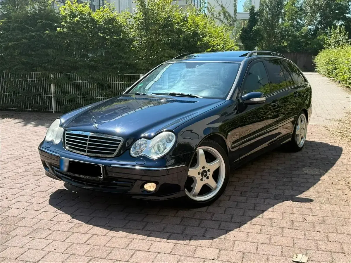 Gebraucht Mercedes C320 AMG 218 PS (160 kW) 2005 Blau Kombi