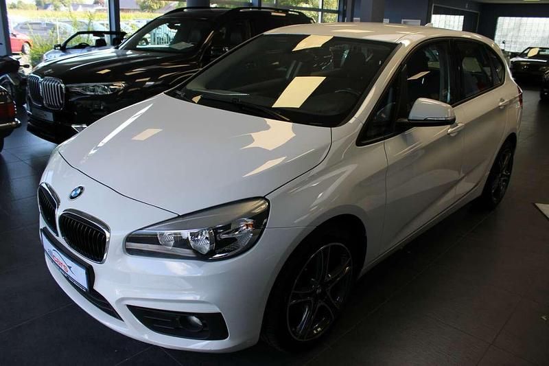 Gebraucht BMW 218 Advantage 136 PS (100 kW) 2017 Weiß Limousine