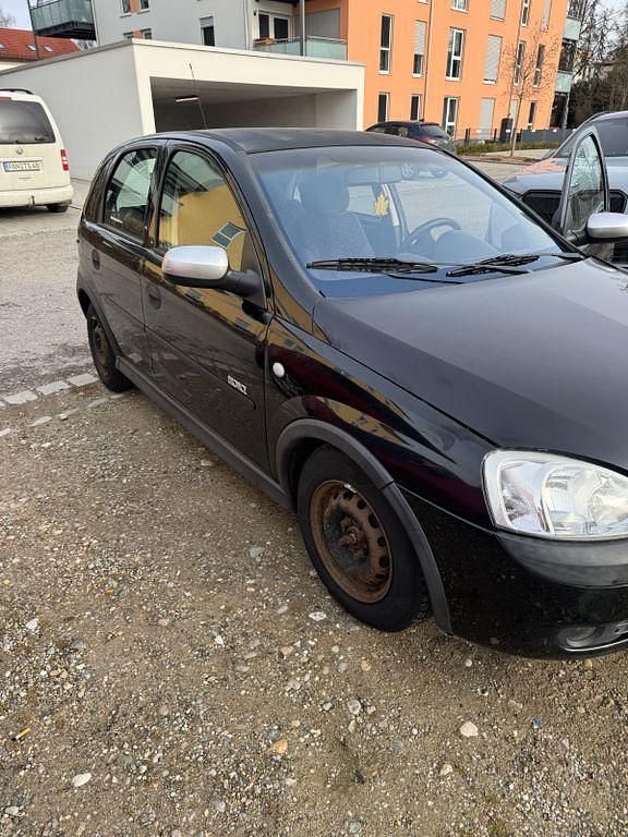Gebraucht Opel Corsa 75 PS (55 kW) 2002 Schwarz Kleinwagen