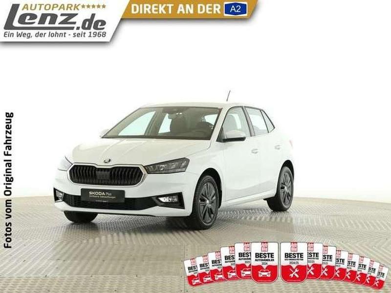 Moonweiss perleffekt Gebraucht 2022 Skoda Fabia Style Kleinwagen | 15.930 € (Guter Preis) - Bild 1/4