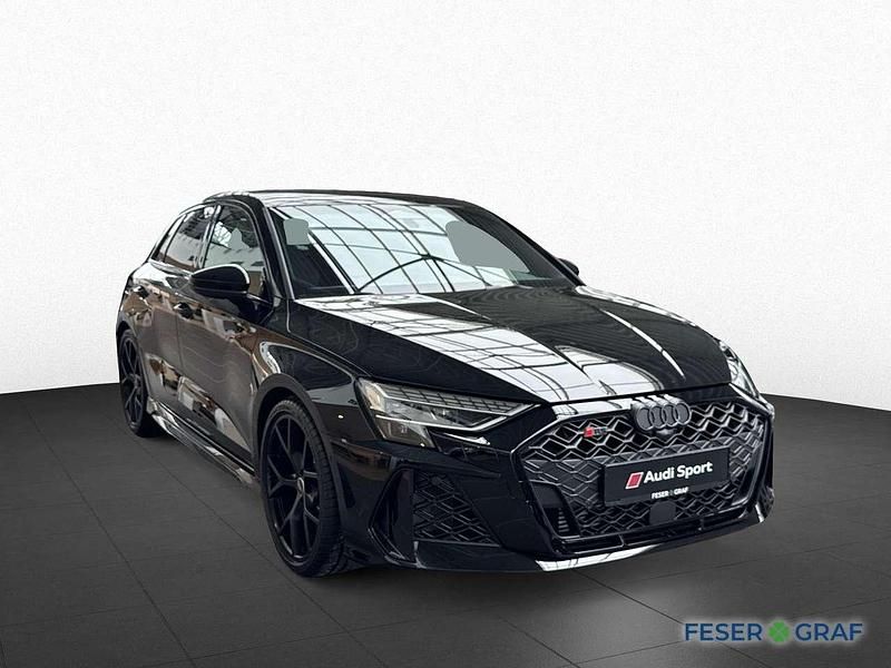 Neu Audi RS3 Ambiente 400 PS (294 kW) 2026 Mythosschwarz metallic Limousine