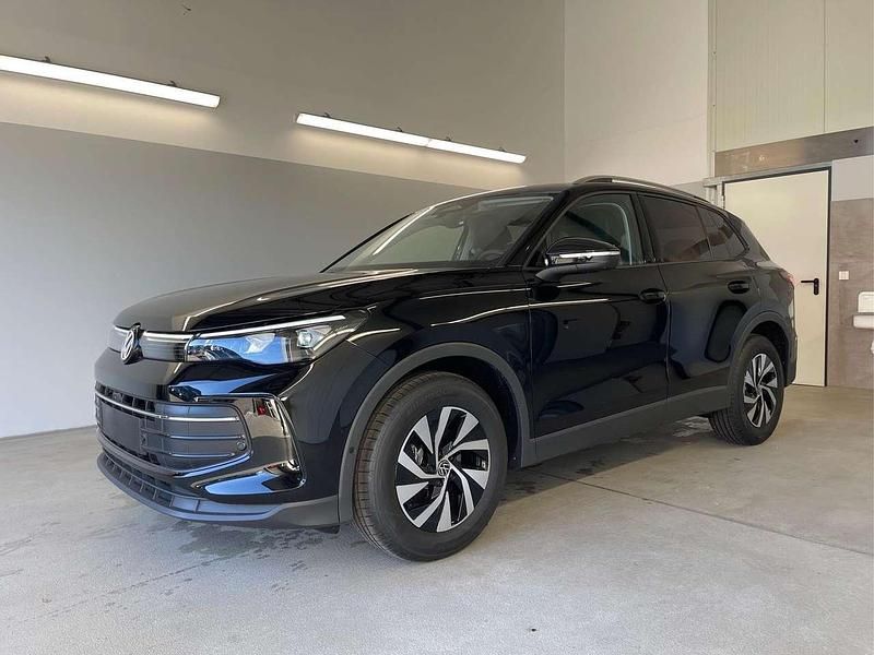 [2t2t] deep black met... Neu 2025 VW Tiguan IQ Drive SUV | 43.290 € (Superpreis) - Bild 1/4