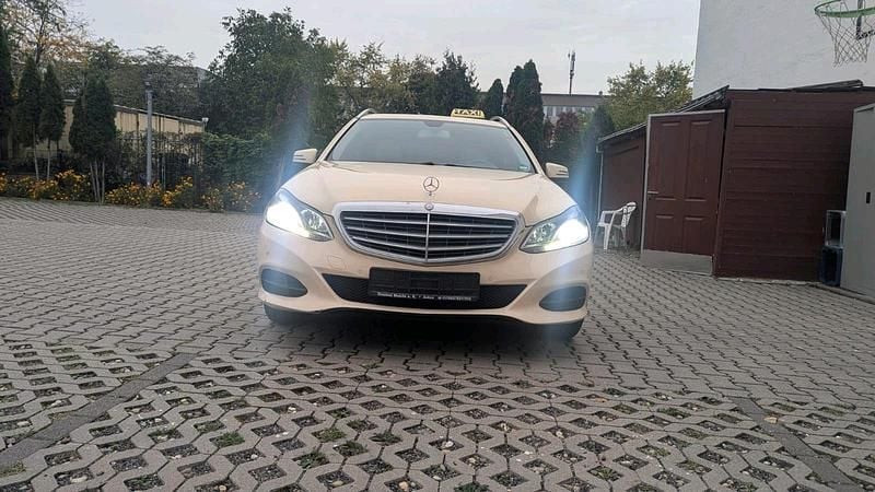 Gebraucht 2016 Mercedes E220 Kombi | 4.000 € - Bild 1/4