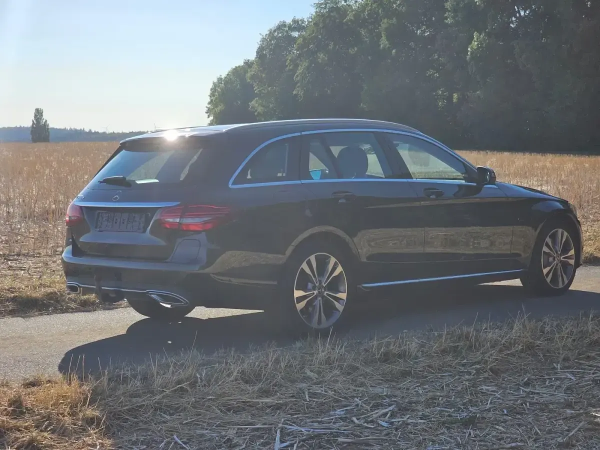 Gebraucht Mercedes C300 Avantgarde 320 PS (235 kW) 2020 Grau Kombi