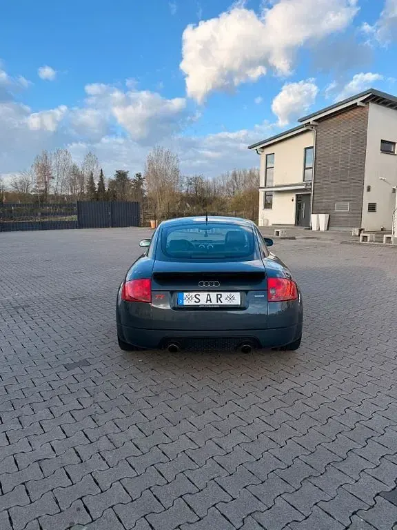 Używany Audi TT Sport 250 KM (183 kW) 2004 Szary Coupe