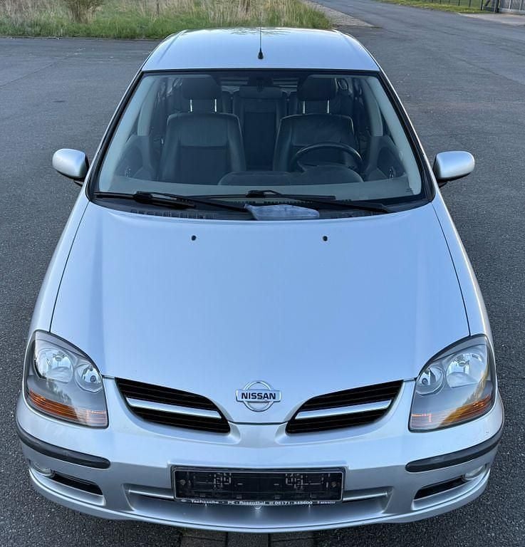 Gebraucht Nissan Almera Tino 116 PS (85 kW) 2002 Silber Van / Kleinbus