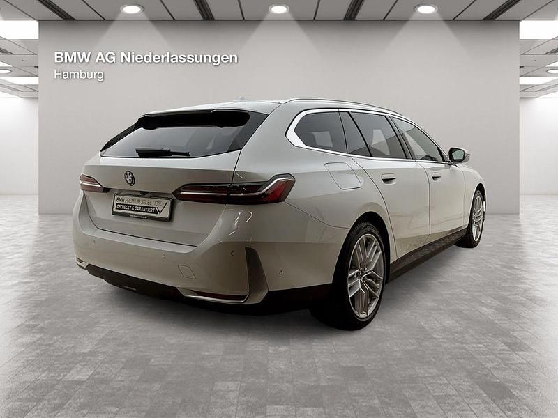Używany BMW 530e 190 KM (139 kW) 2024 Biały Kombi