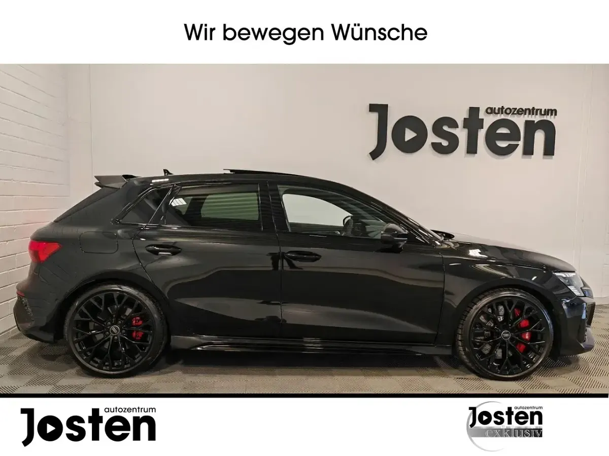 Gebraucht Audi RS3 Sportback Design 400 PS (294 kW) 2022 Schwarz (mythosschwarz metallic) Kleinwagen