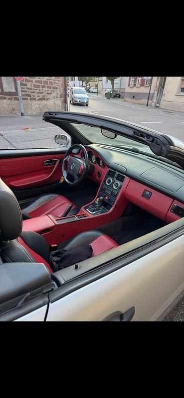 Silber Gebraucht 1999 Mercedes SLK230 Cabrio | 2.200 € (Superpreis) - Bild 1/4