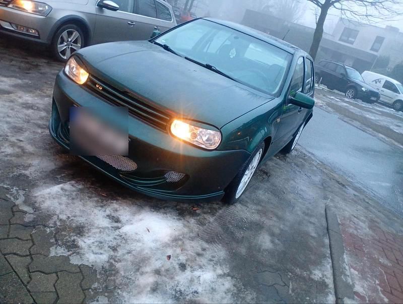 Grün Gebraucht 1999 VW Golf IV Kleinwagen | 2.999 € (Fairer Preis) - Bild 1/4