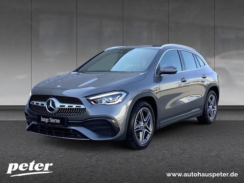 Grau Gebraucht 2023 Mercedes GLA180 AMG SUV | 33.790 € (Guter Preis) - Bild 1/4