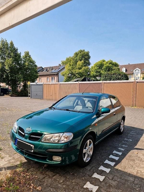 Grün Gebraucht 2002 Nissan Almera Kleinwagen | 1.800 € - Bild 1/4