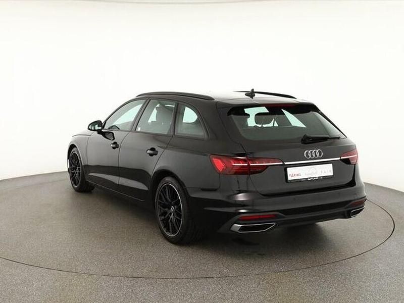 Gebraucht Audi A4 Comfort 190 PS (139 kW) 2021 Schwarz Kombi