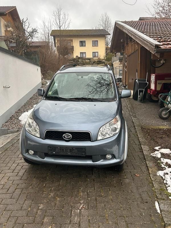 Gebraucht Daihatsu Terios 105 PS (77 kW) 2008 Grau SUV