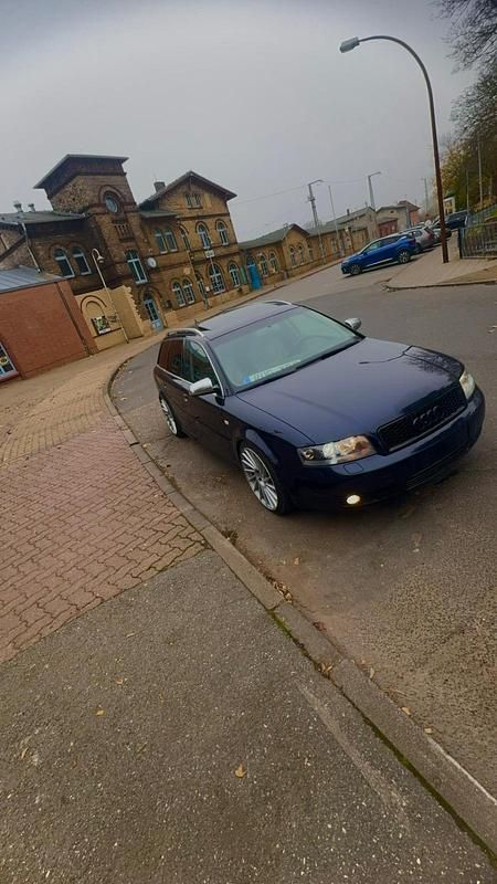 Gebraucht Audi A4 220 PS (161 kW) 2004 Blau Kombi