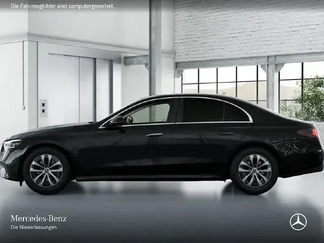 Second-hand Mercedes E220 Avantgarde 197 CP (144 kW) 2025 Negru Berlinǎ