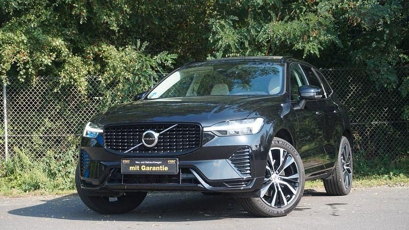 Schwarz Gebraucht 2023 Volvo XC60 Plus SUV | 36.400 € (Guter Preis) - Bild 1/4