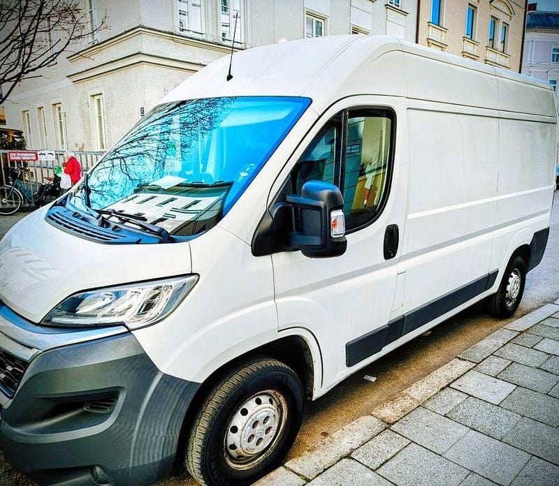 Weiß Gebraucht 2018 Citroën Jumper Van / Kleinbus | 10.999 € (Superpreis) - Bild 1/4