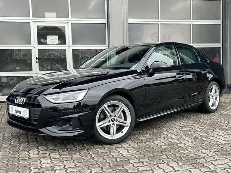 Mythosschwarz metallic, mythos Gebraucht 2022 Audi A4 Ambiente Limousine | 28.880 € (Fairer Preis) - Bild 1/4