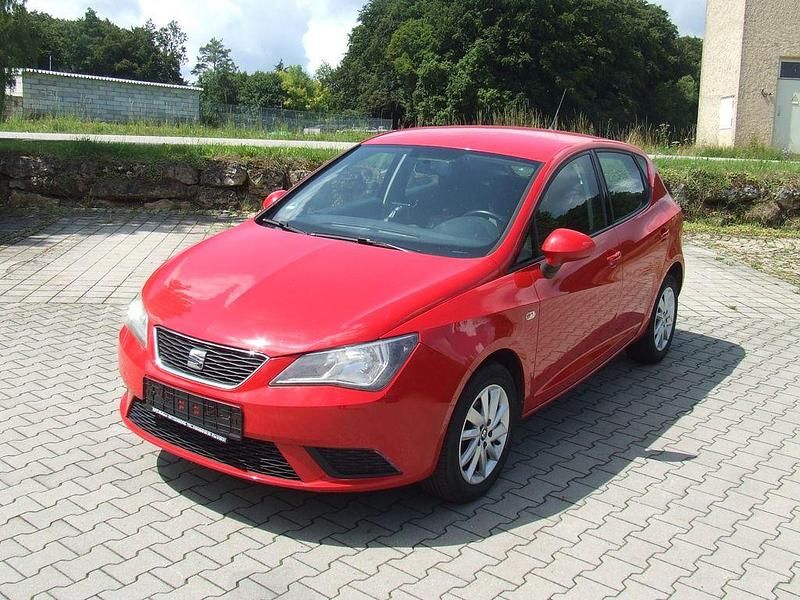 Rot Gebraucht 2014 Seat Ibiza Style Limousine | 6.590 € (Fairer Preis) - Bild 1/4