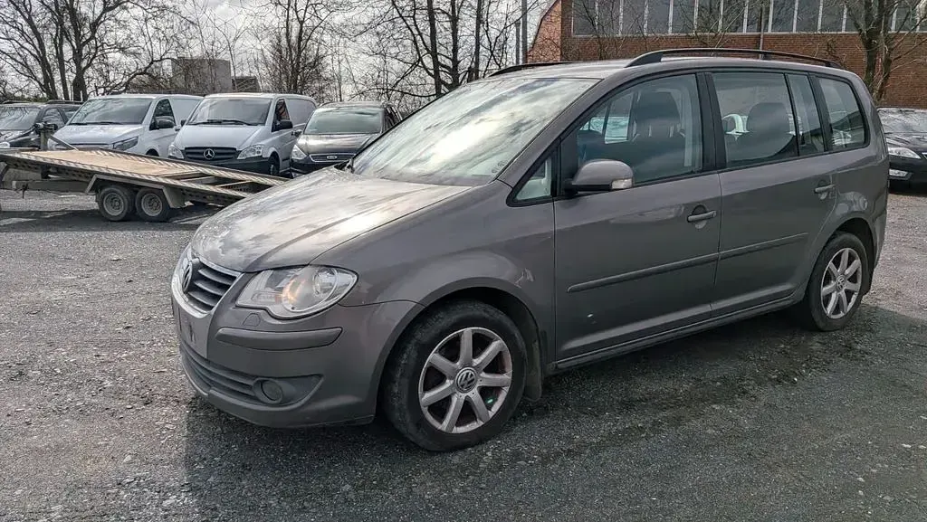 Gebraucht VW Touran Trendline 140 PS (102 kW) 2007 Grau Van / Kleinbus