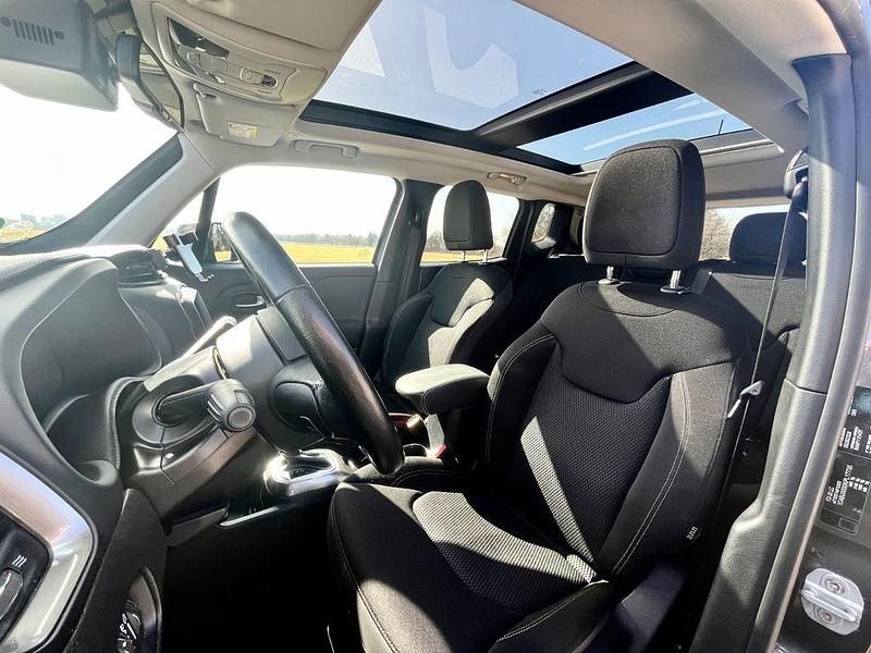 Gebraucht Jeep Renegade 150 PS (110 kW) 2019 Silber SUV