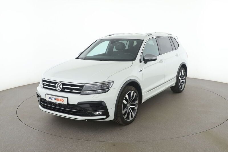 Weiß Gebraucht 2021 VW Tiguan Allspace Highline SUV | 36.140 € (Fairer Preis) - Bild 1/4