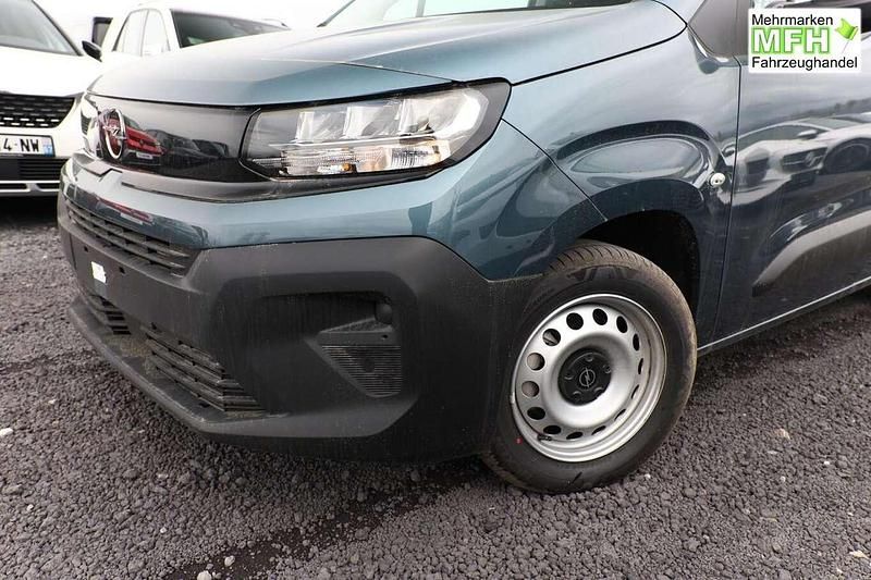 Nowe Opel Combo Edition 102 KM (75 kW) 2025 Niebieski Minivan
