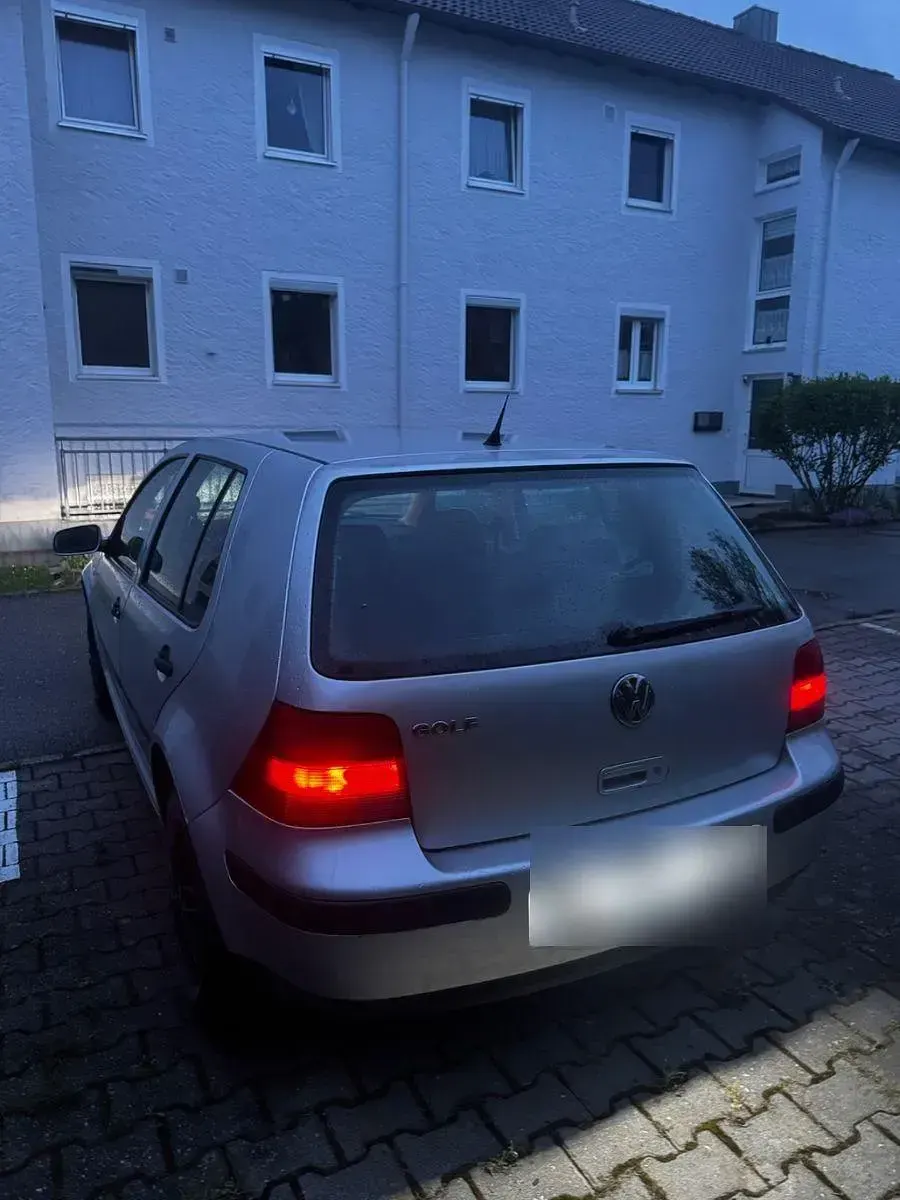Gebraucht VW Golf IV Basis 75 PS (55 kW) 2000 Silber Limousine